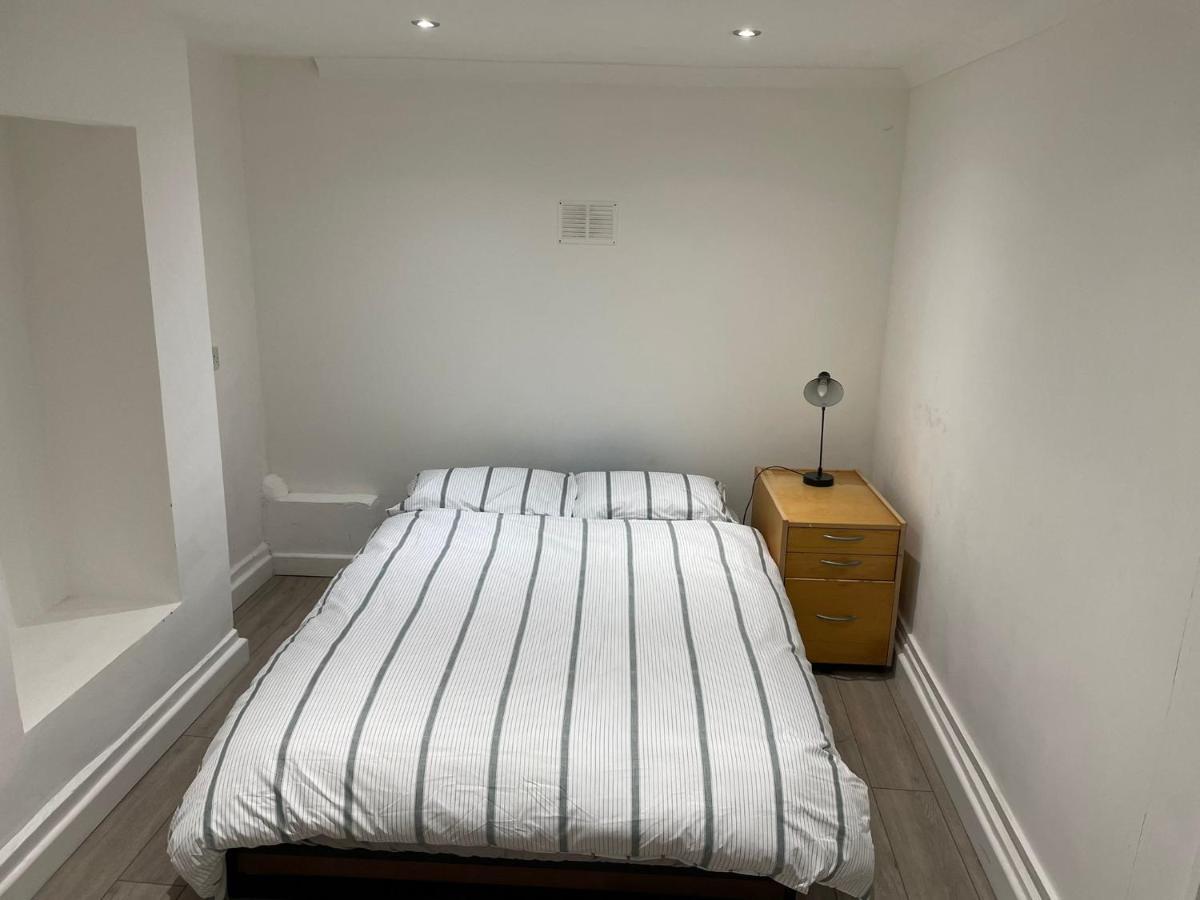 Ferienwohnung Plough Way Flat London Exterior foto