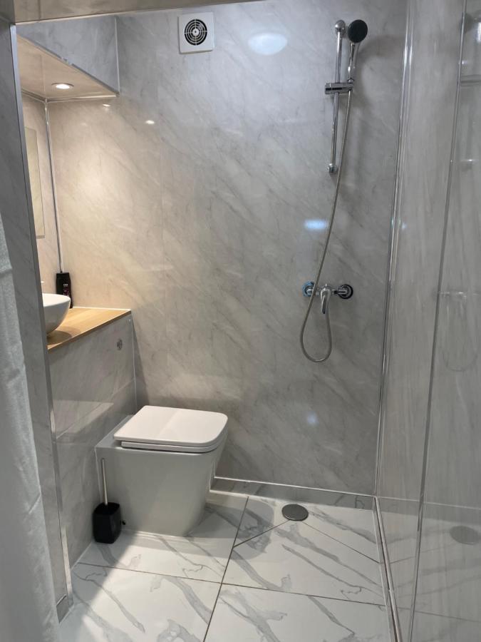 Ferienwohnung Plough Way Flat London Exterior foto