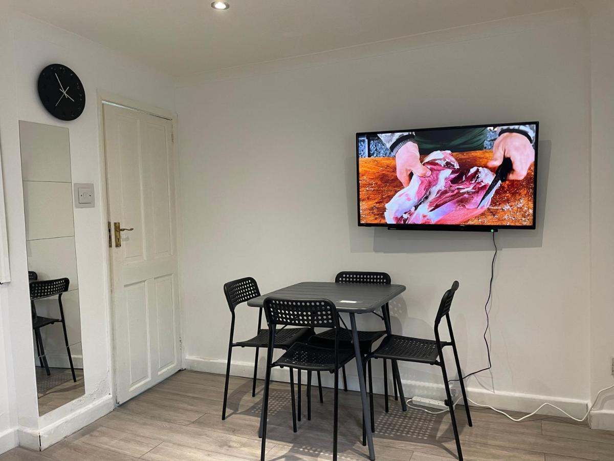 Ferienwohnung Plough Way Flat London Exterior foto